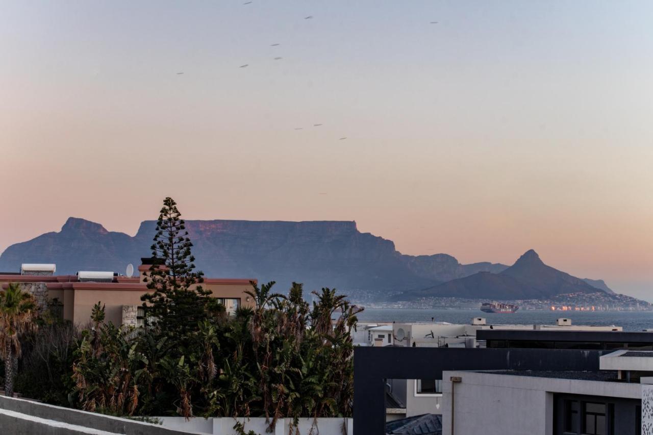Blaauw Village Guest House Bloubergstrand Εξωτερικό φωτογραφία