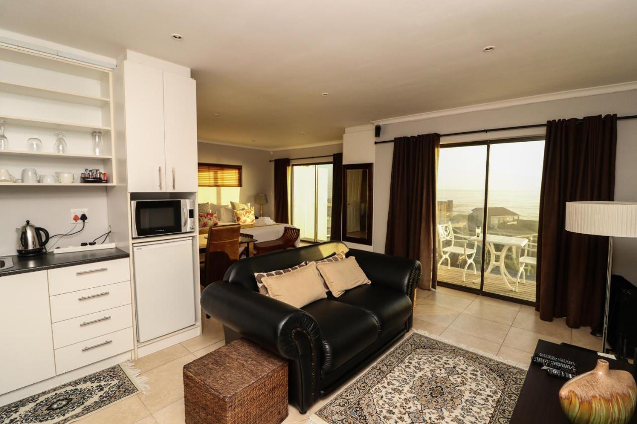 Blaauw Village Guest House Bloubergstrand Εξωτερικό φωτογραφία