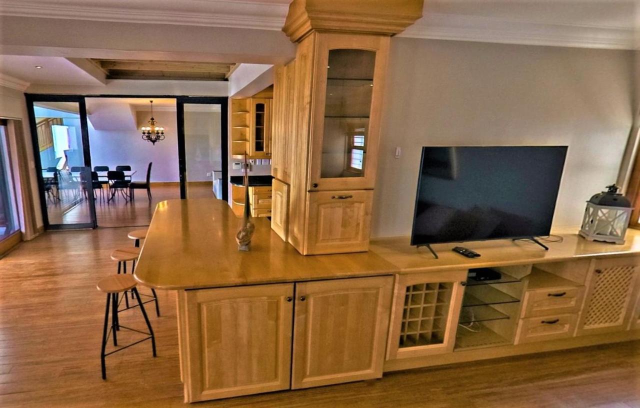 Blaauw Village Guest House Bloubergstrand Εξωτερικό φωτογραφία