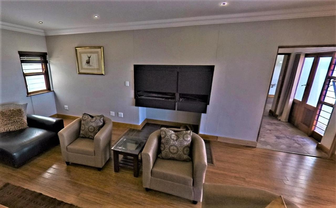 Blaauw Village Guest House Bloubergstrand Εξωτερικό φωτογραφία